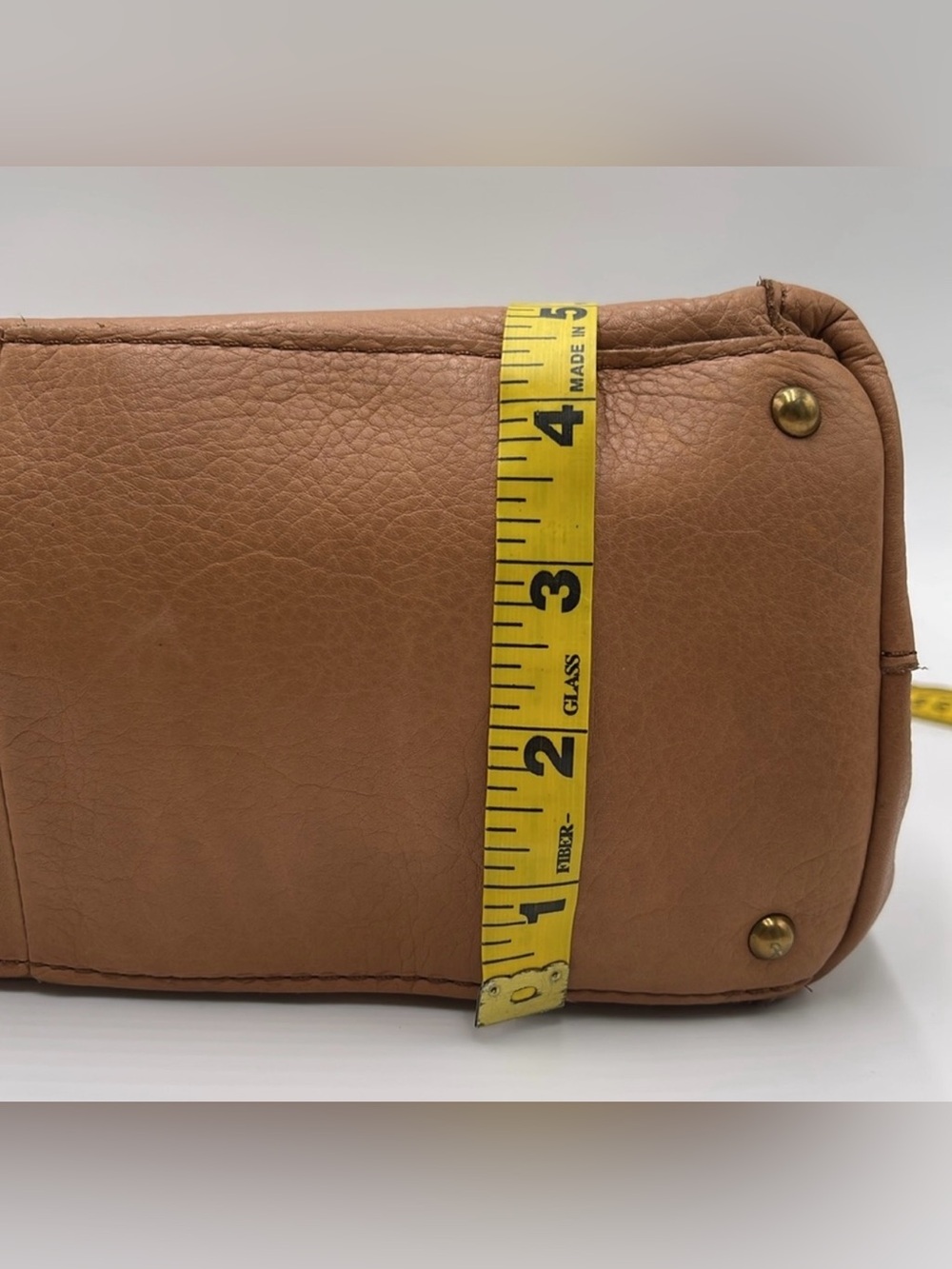 American Leather Co. Shoulder Bag - Caramel
Brown 100% Leather - Double Straps - Picture 11 of 15